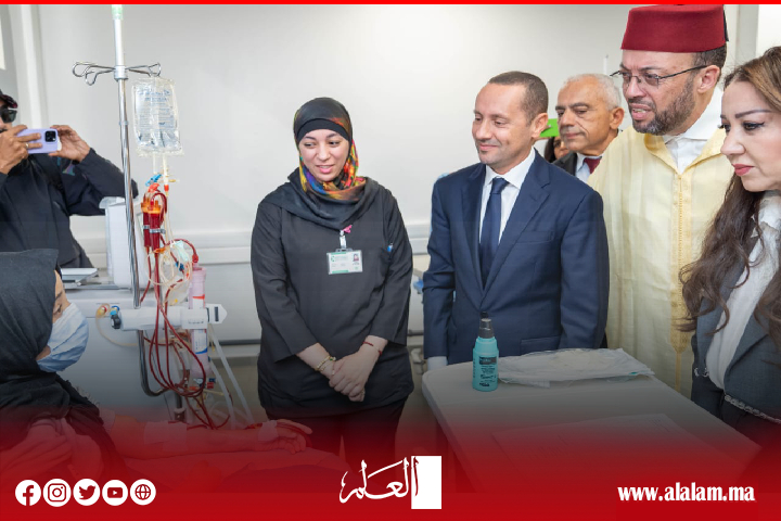 وزير الصحة يشرف على إعطاء انطلاقة خدمات مركز لتصفية الدم في الدار البيضاء وزير الصحة يشرف على إعطاء انطلاقة خدمات مركز لتصفية الدم في الدار البيضاء