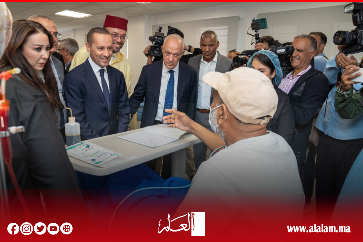 وزير الصحة يشرف على إعطاء انطلاقة خدمات مركز لتصفية الدم في الدار البيضاء وزير الصحة يشرف على إعطاء انطلاقة خدمات مركز لتصفية الدم في الدار البيضاء