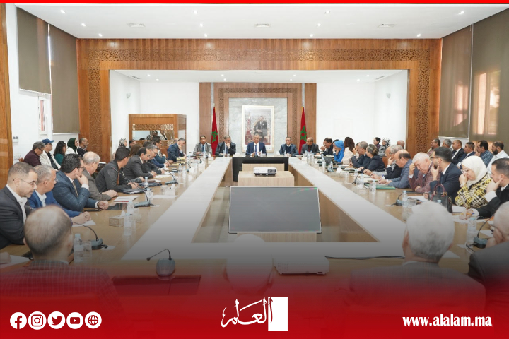 اجتماع موسع بمقر ولاية جهة مراكش آسفي حول إنطلاق أشغال تهيئة حي جليز اجتماع موسع بمقر ولاية جهة مراكش آسفي حول إنطلاق أشغال تهيئة حي جليز