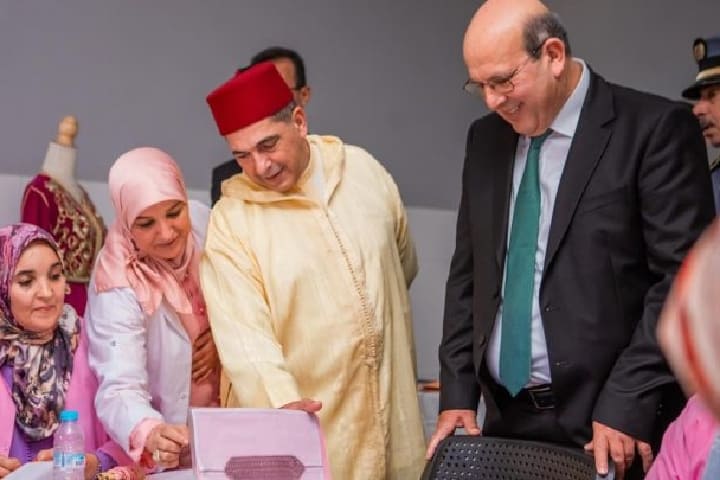الرشيدي في زيارة تفقدية بجهة سوس ماسة لتعزيز الإدماج الاجتماعي وتفعيل السياسات الحكومية الرشيدي في زيارة تفقدية بجهة سوس ماسة لتعزيز الإدماج الاجتماعي وتفعيل السياسات الحكومية