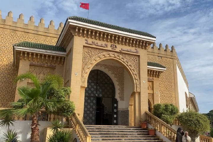 الجديدة: جمعيات وأفراد تقدم شكاية في مواجهة شخص أهان الساكنة الجديدة: جمعيات وأفراد تقدم شكاية في مواجهة شخص أهان الساكنة