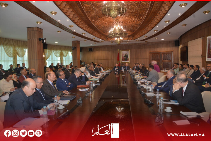 لجنة المالية والتنمية الاقتصادية تصادق بالأغلبية على الجزء الأول من مشروع مالية 2025 لجنة المالية والتنمية الاقتصادية تصادق بالأغلبية على الجزء الأول من مشروع مالية 2025