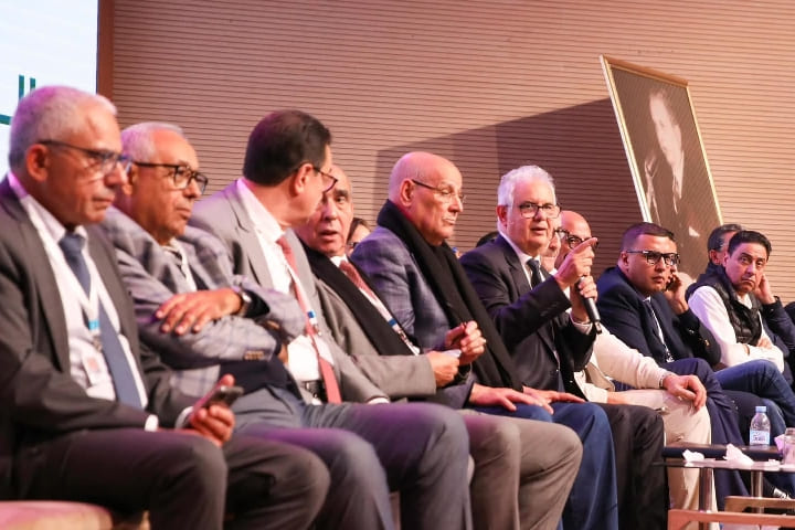 الأخ نزار بركة يقدم رؤية حزب الاستقلال لتحديات المغرب الراهنة والمستقبلية الأخ نزار بركة يقدم رؤية حزب الاستقلال لتحديات المغرب الراهنة والمستقبلية