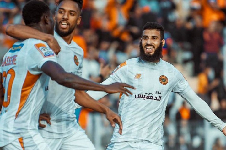 نهضة بركان يعزز موقعه في الصدارة على حساب "الكوديم" وكلاسيكو الجيش والوداد ينتهي بالتعادل نهضة بركان يعزز موقعه في الصدارة على حساب "الكوديم" وكلاسيكو الجيش والوداد ينتهي بالتعادل