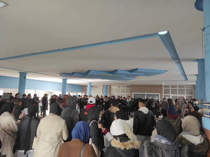 مقاطعة الامتحانات الخريفية تُجبر عميدة كلية الحقوق بتطوان على تأجيلها مقاطعة الامتحانات الخريفية تُجبر عميدة كلية الحقوق بتطوان على تأجيلها