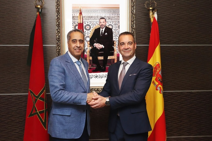 تطوان: عبد اللطيف حموشي يستقبل المفوض العام للاستعلامات بمملكة إسبانيا تطوان: عبد اللطيف حموشي يستقبل المفوض العام للاستعلامات بمملكة إسبانيا