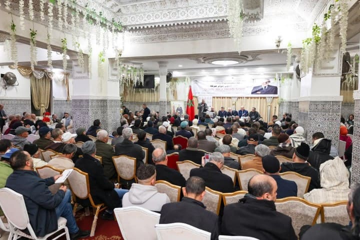 نزار بركة يترأس لقاء تواصليًا بالعرائش لتعزيز التنمية ومواكبة الأوراش الكبرى نزار بركة يترأس لقاء تواصليًا بالعرائش لتعزيز التنمية ومواكبة الأوراش الكبرى