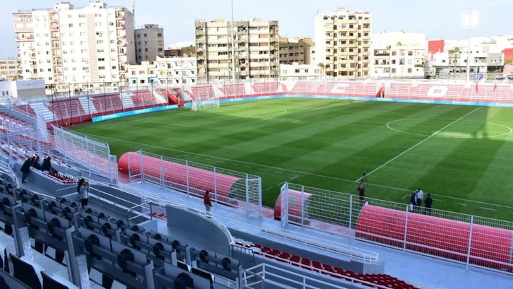 إغلاق الملعب الشرفي بمكناس للصيانة وملعب الحسن الثاني يستعد لاستقبال مباريات الكوديم إغلاق الملعب الشرفي بمكناس للصيانة وملعب الحسن الثاني يستعد لاستقبال مباريات الكوديم