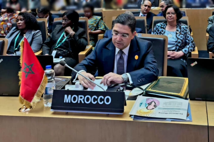 بين دبلوماسية الحكمة المغربية ودبلوماسية البلطجة و الغنائم الفاسدة الجزائرية بين دبلوماسية الحكمة المغربية ودبلوماسية البلطجة و الغنائم الفاسدة الجزائرية