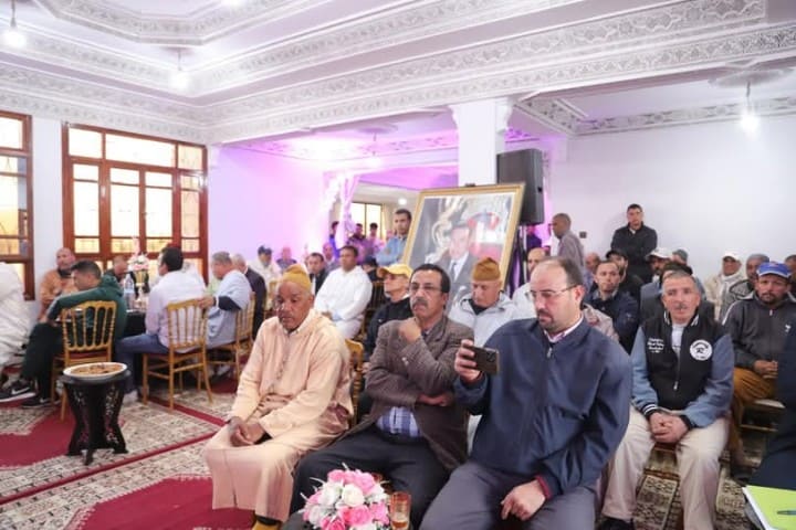 نزار بركة الأمين العام لحزب الاستقلال يترأس لقاءً تواصليا بإقليم شيشاوة نزار بركة الأمين العام لحزب الاستقلال يترأس لقاءً تواصليا بإقليم شيشاوة