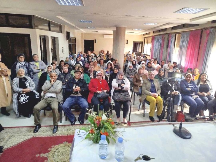 خديجة الزومي تترأس الجمع العام لمنظمة المرأة الاستقلالية بوجدة خديجة الزومي تترأس الجمع العام لمنظمة المرأة الاستقلالية بوجدة