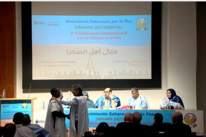 ندوة لاس بالماس: شيوخ القبائل الصحراوية يدعون لحل سلمي لقضية الصحراء المغربية ويؤكدون دعمهم للحكم الذاتي ندوة لاس بالماس: شيوخ القبائل الصحراوية يدعون لحل سلمي لقضية الصحراء المغربية ويؤكدون دعمهم للحكم الذاتي