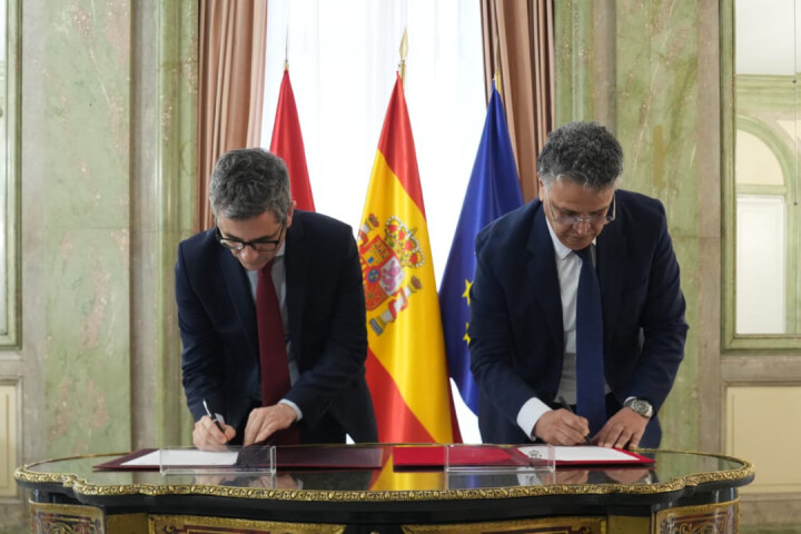 استعدادا لمونديال 2030.. المغرب وإسبانيا يوقعان إعلان نوايا مشترك استعدادا لمونديال 2030.. المغرب وإسبانيا يوقعان إعلان نوايا مشترك