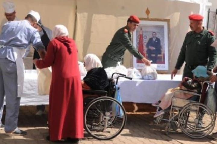 بتعليمات ملكية سامية.. الحرس الملكي يواصل مبادرته الإنسانية بتوزيع وجبات الإفطار على الأسر المعوزة بتعليمات ملكية سامية.. الحرس الملكي يواصل مبادرته الإنسانية بتوزيع وجبات الإفطار على الأسر المعوزة