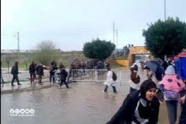 فيضانات تغرق شوارع مشرع بلقصيري وسط غياب حلول ناجعة فيضانات تغرق شوارع مشرع بلقصيري وسط غياب حلول ناجعة
