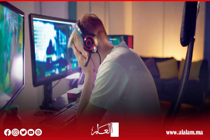 مركز مغربي يطالب السلطات بتخصيص يوم وطني للوقاية من أخطار الأنترنت ومواقع التواصل الاجتماعي ويدعو لنهج مقاربة اجتماعية تحسيسية للحد من الظاهرة مركز مغربي يطالب السلطات بتخصيص يوم وطني للوقاية من أخطار الأنترنت ومواقع التواصل الاجتماعي ويدعو لنهج مقاربة اجتماعية تحسيسية للحد من الظاهرة