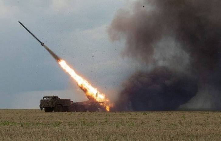 صواريخ حوثية تمطر مطار بن غوريون وحاملة طائرات أمريكية واسرائيل تعترض إثنين صواريخ حوثية تمطر مطار بن غوريون وحاملة طائرات أمريكية واسرائيل تعترض إثنين