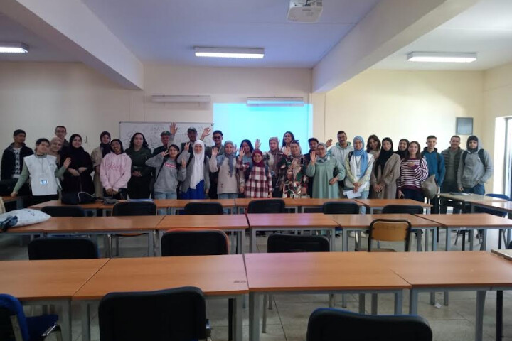 مبادرة بيئية مميزة بكلية العلوم القانونية بجامعة مولاي إسماعيل بمكناس مبادرة بيئية مميزة بكلية العلوم القانونية بجامعة مولاي إسماعيل بمكناس