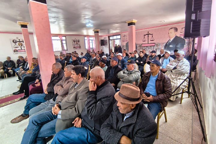 المؤتمر الجهوي للاتحاد العام للفلاحين لطنجة يتضامن مع أعضاء الغرفة الفلاحية بالشمال المؤتمر الجهوي للاتحاد العام للفلاحين لطنجة يتضامن مع أعضاء الغرفة الفلاحية بالشمال