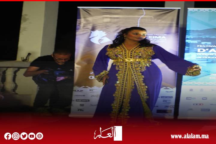 ألوان القفطان تزيّن ليالي الحسيمة السينمائية في عرض مبهر للأناقة المغربية ألوان القفطان تزيّن ليالي الحسيمة السينمائية في عرض مبهر للأناقة المغربية