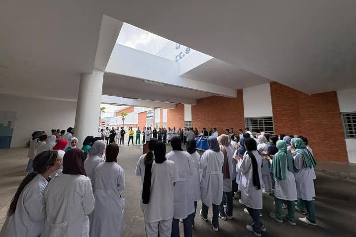 الحسيمة: الاطر الصحية تدق ناقوس الخطر بشأن بيئة العمل داخل المستشفى الإقليمي