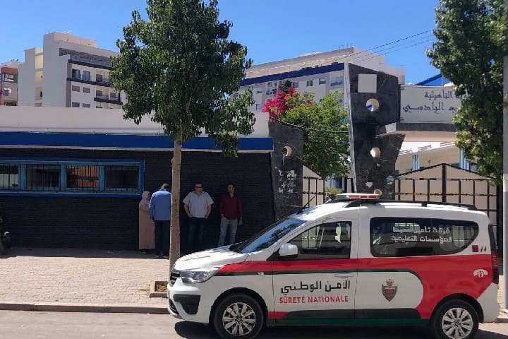 الحسيمة... تحسن ملحوظ في الأمن بمحيط المؤسسات التعليمية بفضل فرقة شرطة المدارس الحسيمة... تحسن ملحوظ في الأمن بمحيط المؤسسات التعليمية بفضل فرقة شرطة المدارس