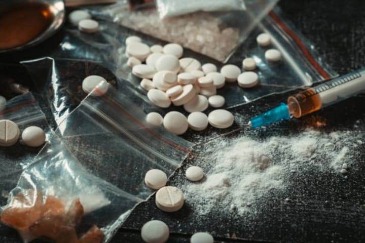 توقيف ثلاثة أشخاص متورطين في ترويج الكوكايين والسرقات بإمزورن توقيف ثلاثة أشخاص متورطين في ترويج الكوكايين والسرقات بإمزورن