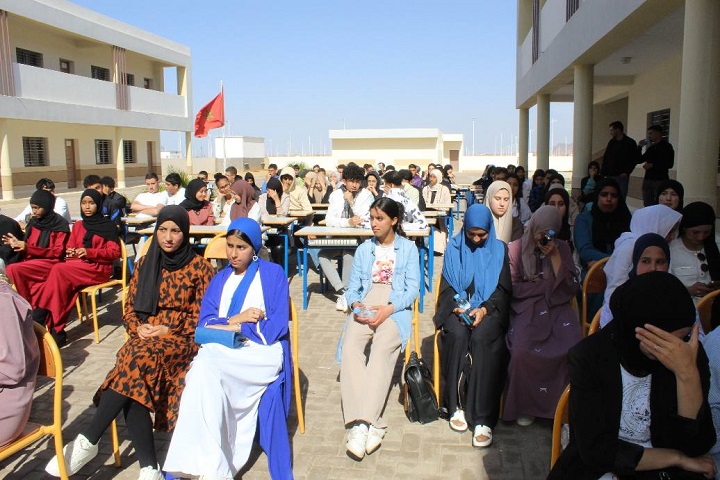 خبراء في المجال التربوي والصحي والسلوكي يقدّمون للتلاميذ رؤى تربوية متكاملة حول آفات التدخين خبراء في المجال التربوي والصحي والسلوكي يقدّمون للتلاميذ رؤى تربوية متكاملة حول آفات التدخين