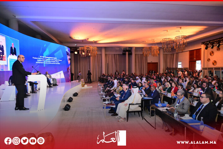 ولد الرشيد يعرب عن القلق من غياب التوافق الدولي حول نموذج تجاري عادل ولد الرشيد يعرب عن القلق من غياب التوافق الدولي حول نموذج تجاري عادل