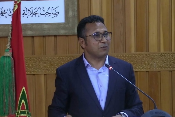 خريصي: الإنسان المعاصر أداة في يد نظام اقتصادي يوجهه للاستهلاك ويجعل وجوده استعراضيا خريصي: الإنسان المعاصر أداة في يد نظام اقتصادي يوجهه للاستهلاك ويجعل وجوده استعراضيا