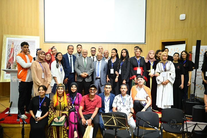تكريم متقاعدي وأطر المدرسة العليا للأساتذة بالرباط.. عرس تربوي بخلفية ثقافية وعلمية تكريم متقاعدي وأطر المدرسة العليا للأساتذة بالرباط.. عرس تربوي بخلفية ثقافية وعلمية