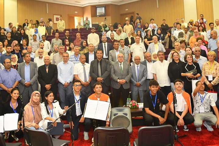 تكريم متقاعدي وأطر المدرسة العليا للأساتذة بالرباط.. عرس تربوي بخلفية ثقافية وعلمية تكريم متقاعدي وأطر المدرسة العليا للأساتذة بالرباط.. عرس تربوي بخلفية ثقافية وعلمية