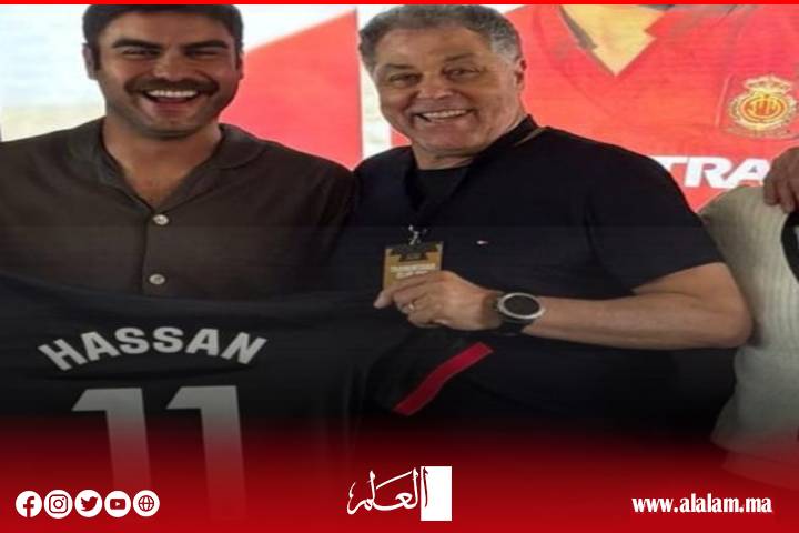 جمهور رجاء بني ملال يحتج أمام ولاية الجهة ويطالب عودة فاضل ومحاسبة المسؤولين عن إخفاقات الفريق جمهور رجاء بني ملال يحتج أمام ولاية الجهة ويطالب عودة فاضل ومحاسبة المسؤولين عن إخفاقات الفريق