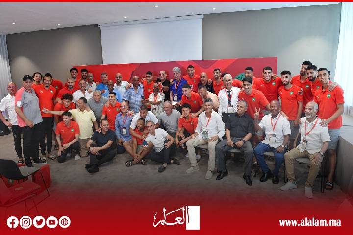 الجامعة الملكية المغربية لكرة القدم تقيم حفل استقبال على شرف لاعبين دوليين سابقين الجامعة الملكية المغربية لكرة القدم تقيم حفل استقبال على شرف لاعبين دوليين سابقين