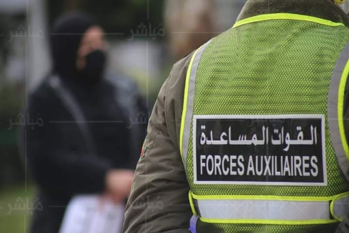 الداخلة: فتح تحقيق في قضية ابتزاز وتحرش بمهاجرة داخل مركز استقبال ومصالح الدرك توقف عنصرًا من القوات المساعدة الداخلة: فتح تحقيق في قضية ابتزاز وتحرش بمهاجرة داخل مركز استقبال ومصالح الدرك توقف عنصرًا من القوات المساعدة