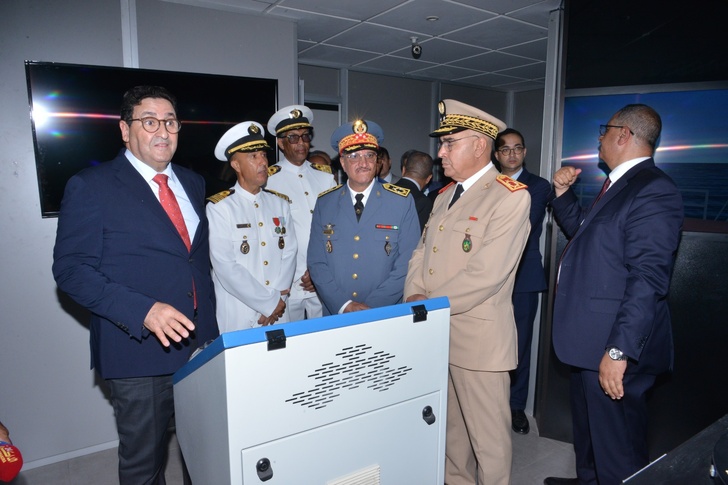 على هامش ترؤسه لحفل تخرج الفوج الـ 47 لخريجات وخريجي المعهد العالي للدراسات البحرية بالدار البيضاء على هامش ترؤسه لحفل تخرج الفوج الـ 47 لخريجات وخريجي المعهد العالي للدراسات البحرية بالدار البيضاء