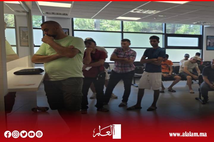 حصري.. قنصلية المغرب بطاراغونا تنظّم أبوابًا مفتوحة لتعزيز خدمات الجالية حصري.. قنصلية المغرب بطاراغونا تنظّم أبوابًا مفتوحة لتعزيز خدمات الجالية