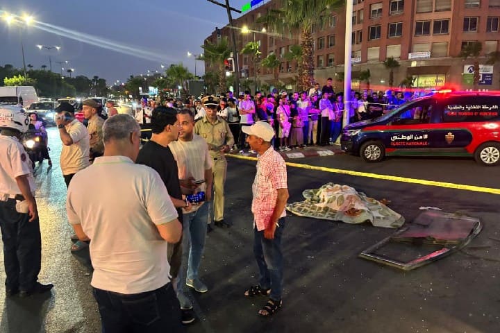 سيدة تفارق الحياة وثلاثة جرحى في حادث دهس مروع بمراكش سيدة تفارق الحياة وثلاثة جرحى في حادث دهس مروع بمراكش