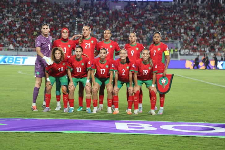 نيجيريا تقلب الطاولة وتتوج بكأس إفريقيا للسيدات على حساب المغرب نيجيريا تقلب الطاولة وتتوج بكأس إفريقيا للسيدات على حساب المغرب