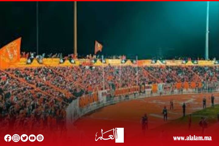 في عرس رياضي ببركان.. فريق النهضة يرفع عاليا درع البطولة الوطنية الاحترافية بالملعب البلدي في عرس رياضي ببركان.. فريق النهضة يرفع عاليا درع البطولة الوطنية الاحترافية بالملعب البلدي
