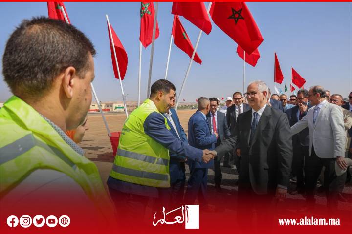 الوزير نزار بركة يعطي انطلاقة مشاريع طرقية استراتيجية بإقليم خريبكة الوزير نزار بركة يعطي انطلاقة مشاريع طرقية استراتيجية بإقليم خريبكة