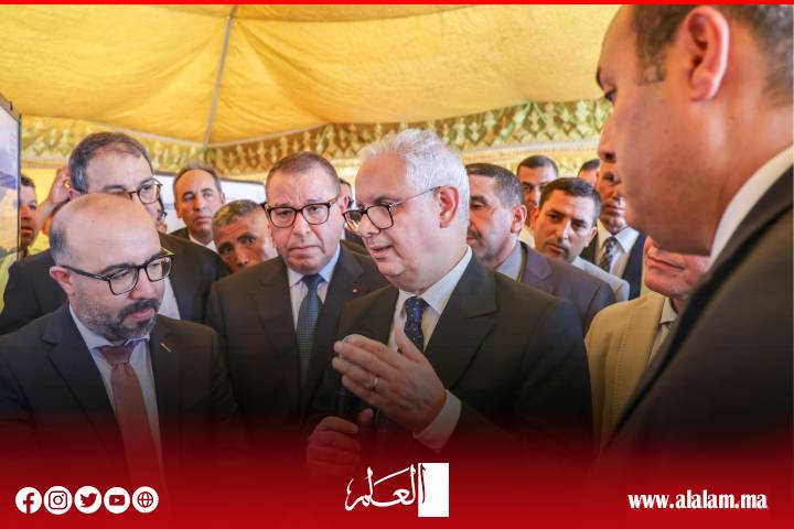 الوزير نزار بركة يعطي انطلاقة مشاريع طرقية استراتيجية بإقليم خريبكة الوزير نزار بركة يعطي انطلاقة مشاريع طرقية استراتيجية بإقليم خريبكة