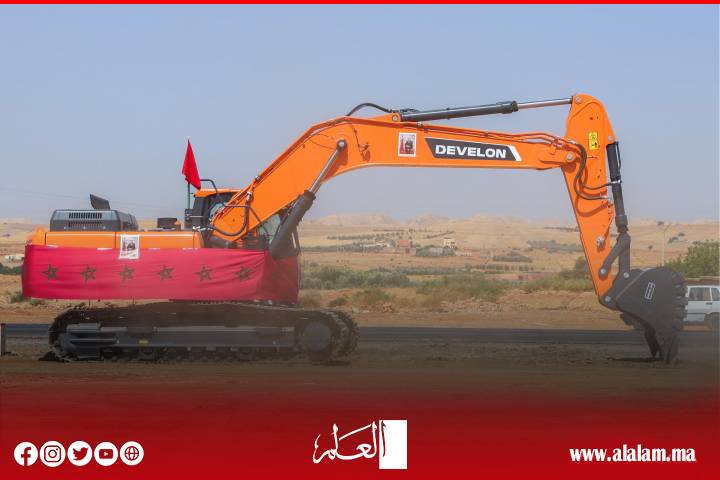 الوزير نزار بركة يعطي انطلاقة مشاريع طرقية استراتيجية بإقليم خريبكة الوزير نزار بركة يعطي انطلاقة مشاريع طرقية استراتيجية بإقليم خريبكة