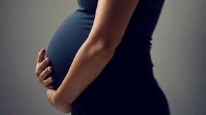 محكمة الحسيمة تدين رجلًا وامرأة بتهم الإجهاض والتحريض على الفساد محكمة الحسيمة تدين رجلًا وامرأة بتهم الإجهاض والتحريض على الفساد