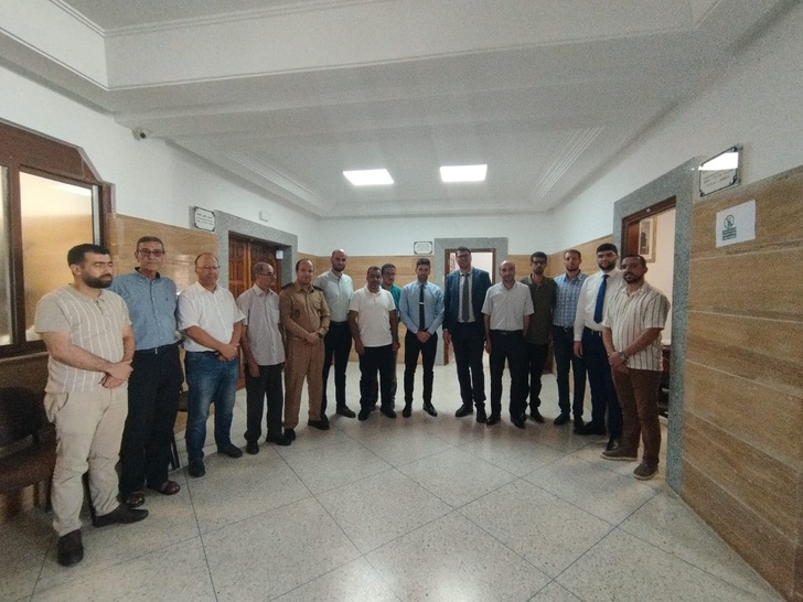 المحكمة الابتدائية بالحسيمة تكرم السيد خالد المنصوري بمناسبة انتقاله إلى محكمة الاستئناف المحكمة الابتدائية بالحسيمة تكرم السيد خالد المنصوري بمناسبة انتقاله إلى محكمة الاستئناف