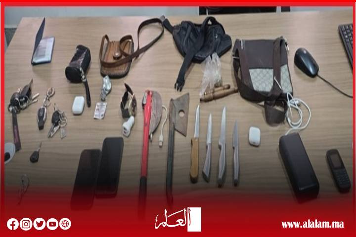 تفكيك عصابة من 4 اشخاص متخصصة في السرقة المقرونة بالضرب والجرح باستعمال السلاح الأبيض بوجدة وجرسيف