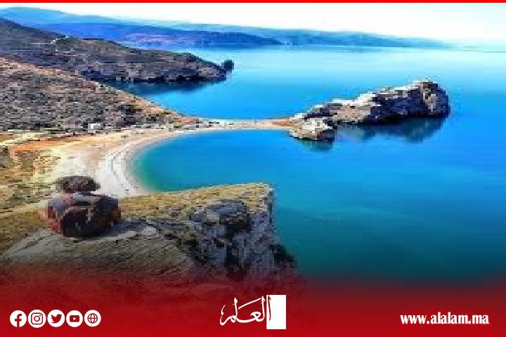 بادس.. ذاكرة شاطئ يهمس بحكايا التاريخ
