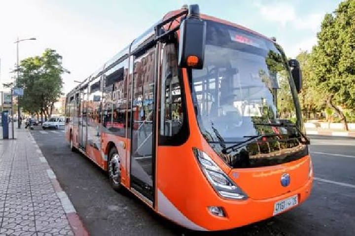 مراكش تعزز أسطولها بـ158 حافلة صينية استعداداً لـ”كان 2025”