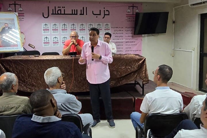 عمر حجيرة يطلق من وجدة مبادرات لتعزيز القدرات الرقمية للشباب في إطار "سنة التطوع 2025"