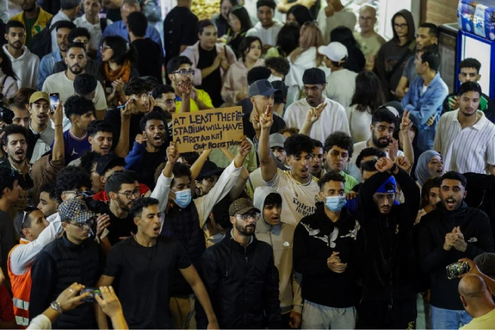 التأكيد‭ ‬على‭ ‬الإنصات‭  ‬للمطالب‭ ‬الاجتماعية‭ ‬وتفهمها‭ ‬والاستعداد‭ ‬للتجاوب‭ ‬الإيجابي‭ ‬معها